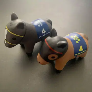 슈퍼 서러브레드 마치카네 후쿠키타루 & 맨하튼 카페 피규어