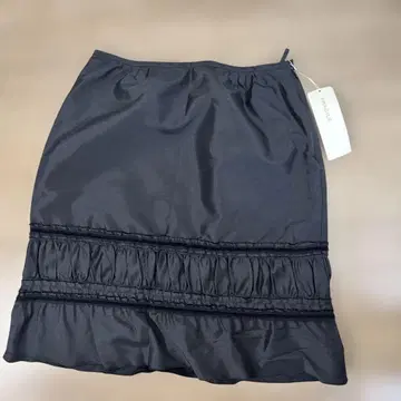 FRAGILE 순면 100% 프릴 장식 블랙 스커트