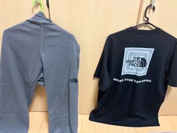 THE NORTH FACE 티셔츠와 스웨트 팬츠