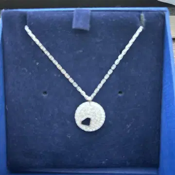 반짝이는 SWAROVSKI 목걸이