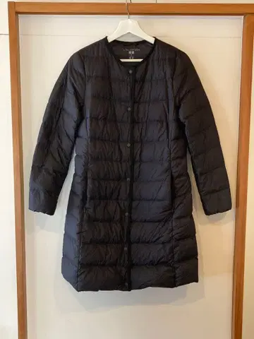 유니클로 블랙 다운 컴팩트 코트