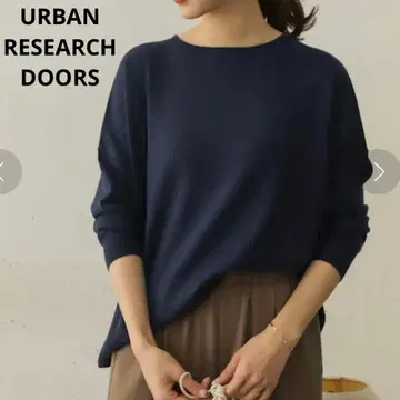 새상품급 어반 리서치 도어스 워셔블 울 와이드 풀오버 네이비