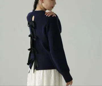 질스튜어트 백리본 니트 컬러 네이비