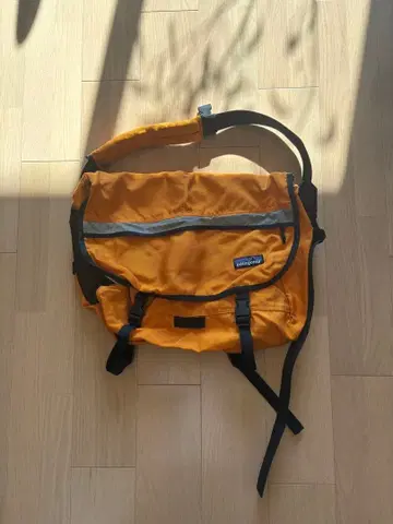 90s Patagonia 크리티컬 매스 메신저 백 오렌지