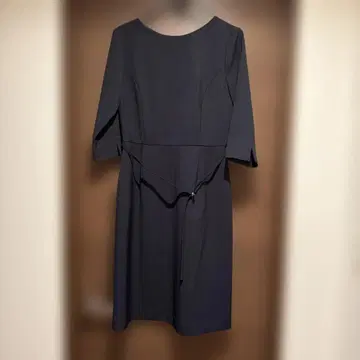 다크 네이비 7부 소매 원피스