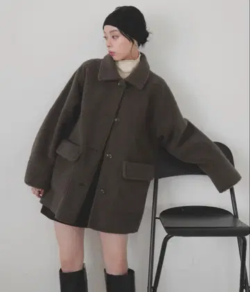 LIAN 보아 무스탕 스텐카라 코트