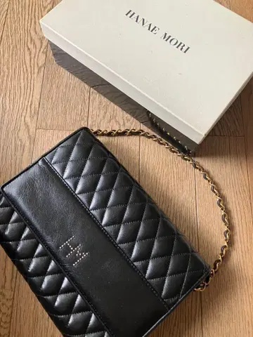 HANAE MORI 퀼팅 숄더백