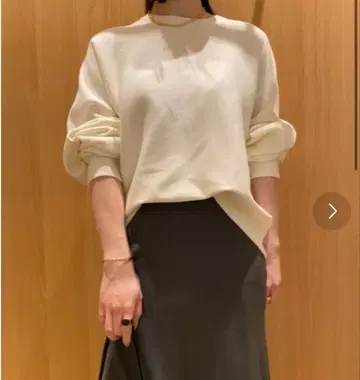 미라 오웬 돌먼 슬리브 맨투맨 라이크 니트 화이트 사이즈 0