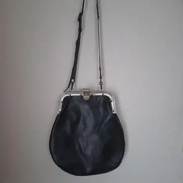 KLASICA 가마구치 숄더백 차장 가방 블랙