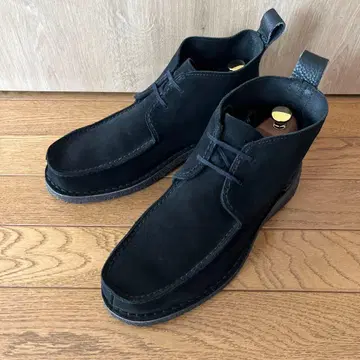 Clarks 블랙 스웨이드 부츠