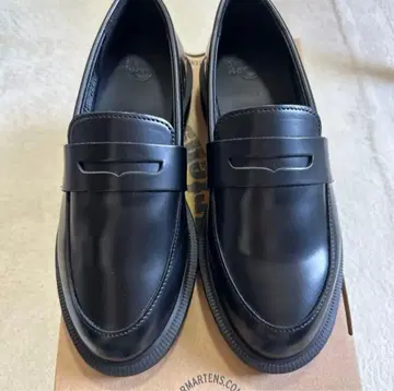 닥터마틴 테마라 로퍼 슈즈 UK4