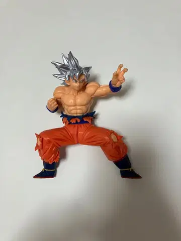 손오공 액션 피규어 상자 없음