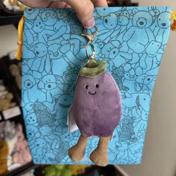 jellycat 보라색 채소 캐릭터 키링