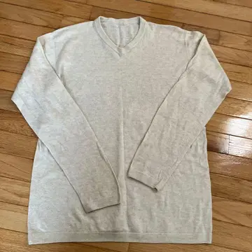 45R 아이보리 V넥 스웨터