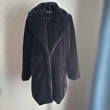 안티민스 셀바 세레타 페이크 아우터