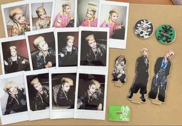 달콤한 폭력 요시 씨 아크릴 스탠드, 폴라로이드