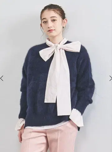 UNITED ARROWS 폭스 캐시미어 크루넥 니트