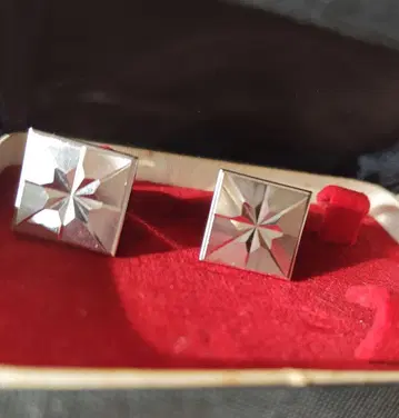 커프스 단추 다이아컷