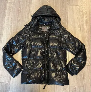 DUVETICA S 다운 후드 부착 블랙 다운 자켓 블랙