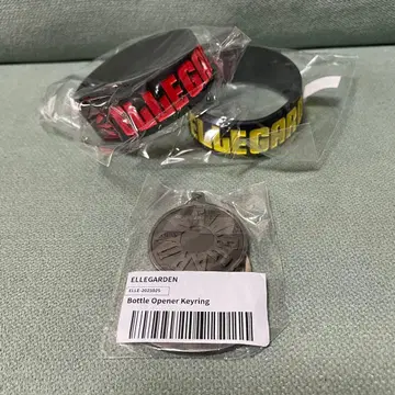 엘르 가든 러버밴드와 키링