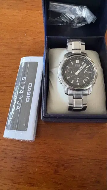 카시오 LINEAGE LIM-W610