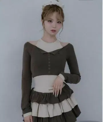 미사용 새상품 Darich 다리치 오프숄더 레이어드 리브 상의