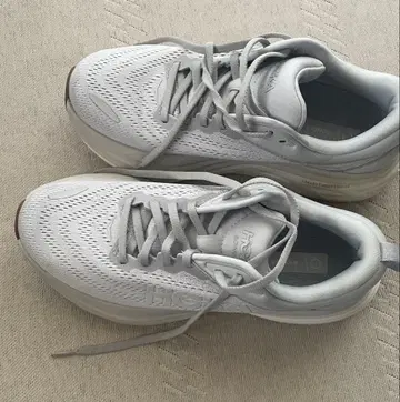 호카 본다이 8 스니커즈