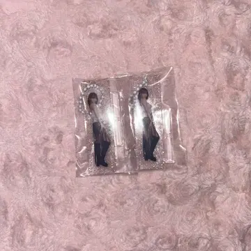 르세라핌 채원 키링 2개 세트