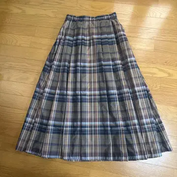 MK 미쉘클랑 브라운 체크 스커트