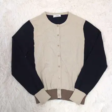[ JUDY ] 니트 가디건 베이지 네이비 얇은 소재 [ S-M 상당 ]
