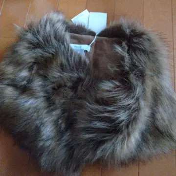 Discoat 브라운 퍼 스톨