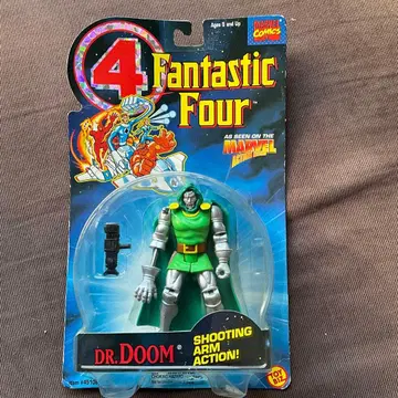 판타스틱 포 닥터 둠 피규어