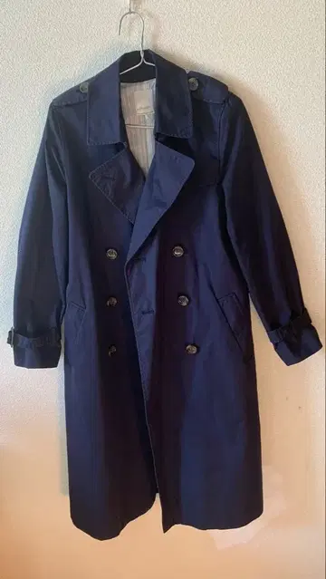 Je chichi 네이비 트렌치코트