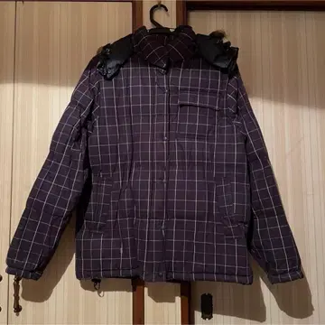 후드 부착 다운 자켓