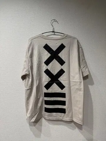 세반투아 L 사이즈 T셔츠