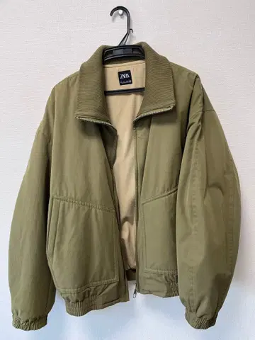 ZARA 올리브 그린 점퍼 L 사이즈