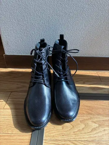 블랙 레이스업 부츠 22.5cm