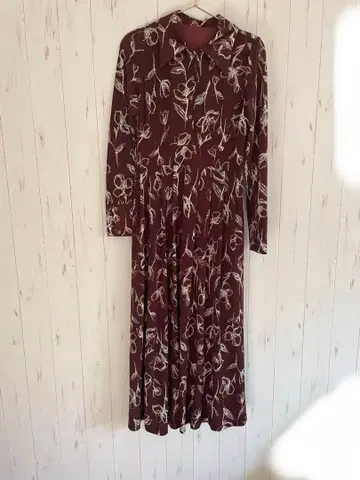 Lily Brown 꽃무늬 긴팔 롱 원피스