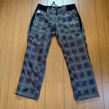 휠라 여성용 골프 팬츠 M 블랙 도트