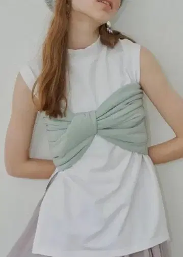 민트 그린 트위스트 디자인 뷔스티에