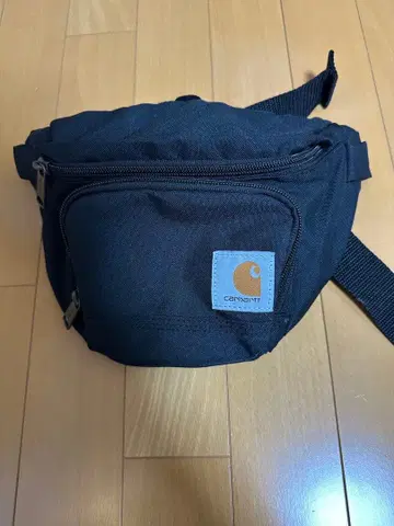 [ 새상품급 ] Carhartt 바디백 블랙