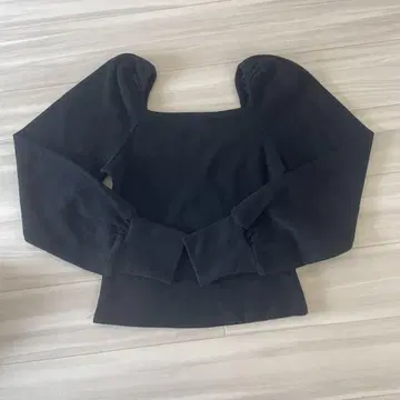 amel 퍼프 슬리브 스퀘어 상의