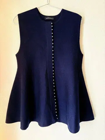 [그린 레이블 리랙싱] 프티 모조 진주 페플럼 베스트 니트