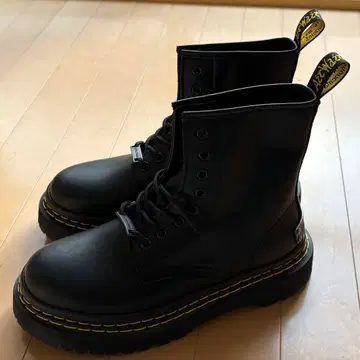 닥터마틴 8홀 새상품