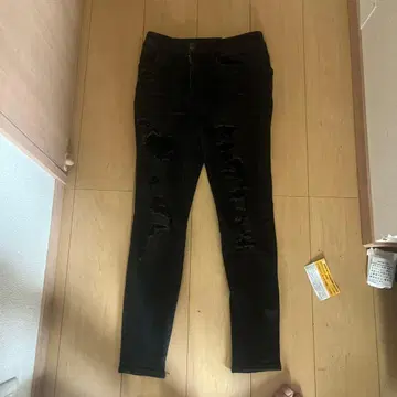 블랙 데미지 가공, Day GLoRY