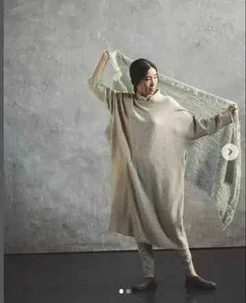 미사용 새상품 2024 요건 레일 울 천축 펠트 원피스 바바구리