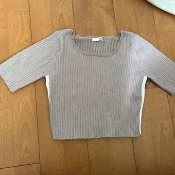 GYDA 그레이 리브 니트 반팔 상의