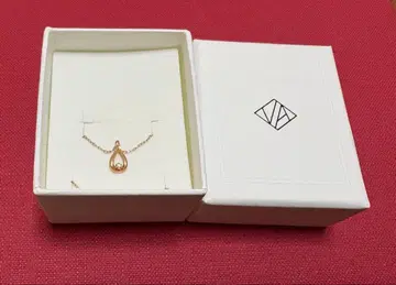 반돔 아오야마 목걸이