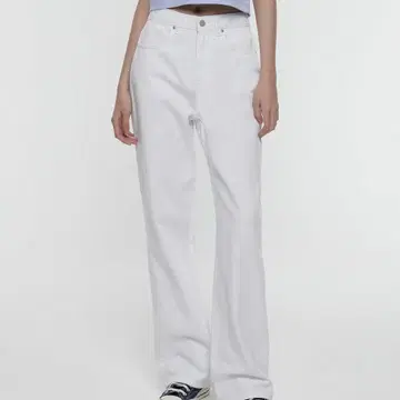 무신사 스탠다드 우먼 와이드 데님 팬츠 화이트 한국