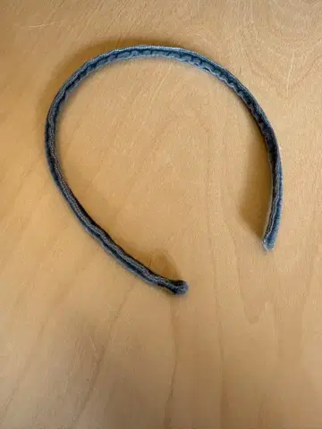 Jennifer Ouellette 벨벳 헤어밴드